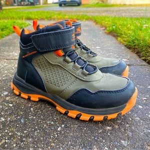 High Sierra Kids Hiking Boots/Sneakers